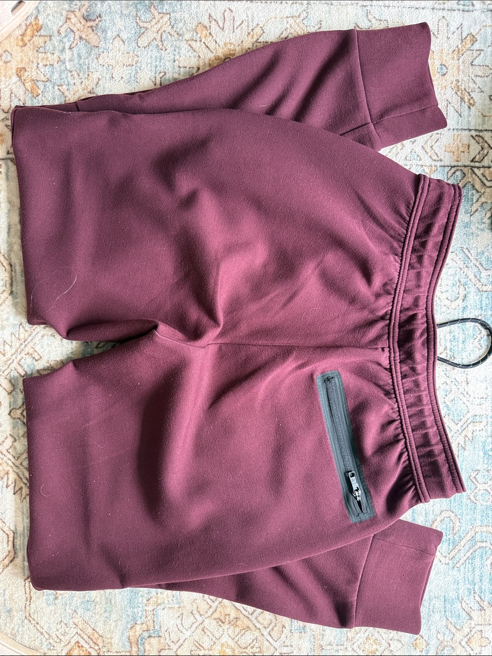 American Eagle Outfitters Maroon Zipper Pocket Joggers - Picture 3 of 3